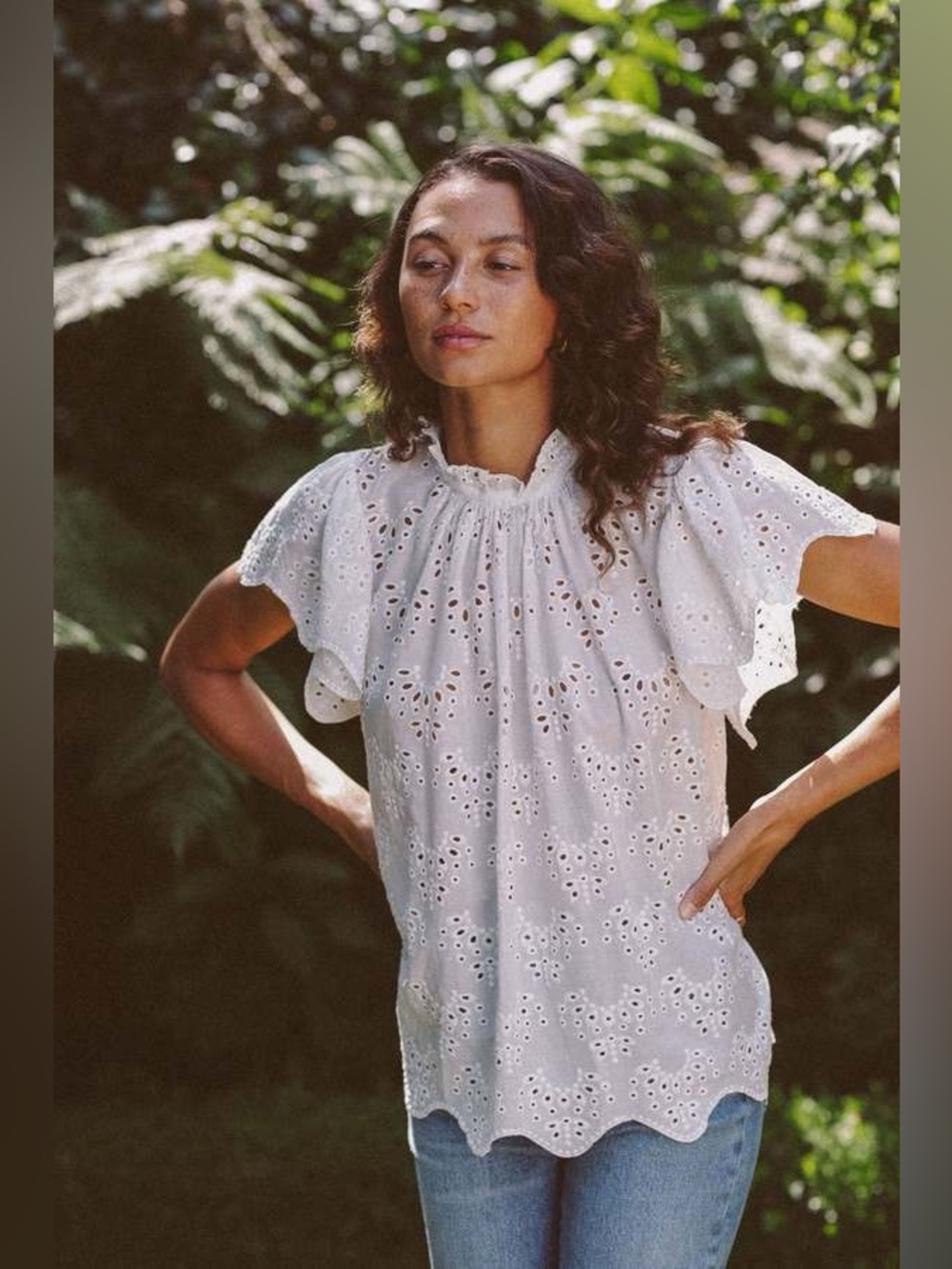 Trovata Birds of Paradis Carla White Eyelet Flutter Blouse, Size M